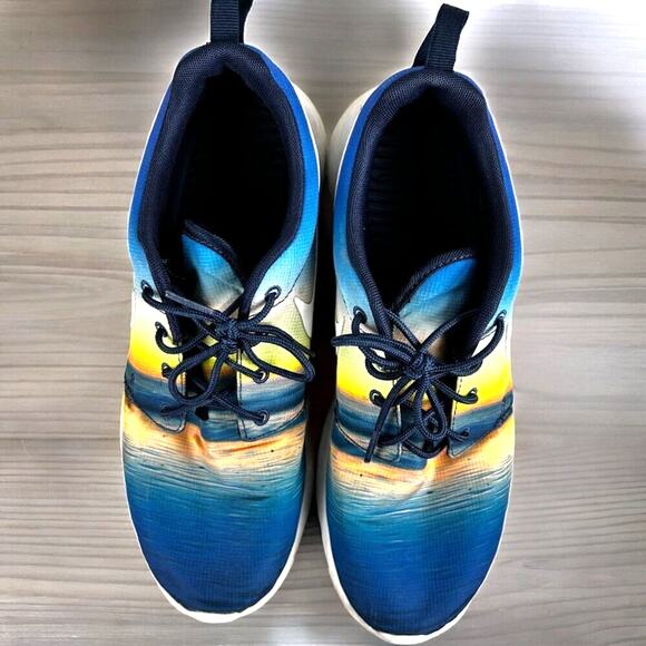 Nike Roshe Run Men’s 8.5 Sunrise Athletic Running Sneakers Trainers w/Box - Picture 4 of 10